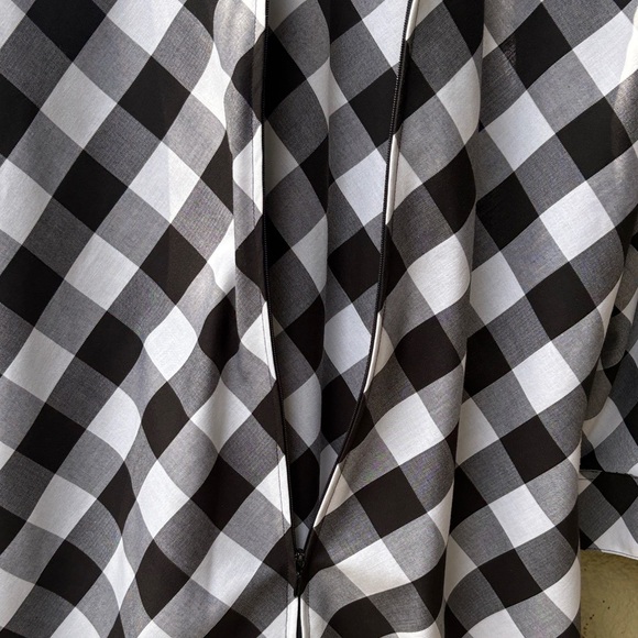 Foxcroft Wrinkle Free Shaped Fit Buffalo Checkered Shirt - Picture 3 of 8